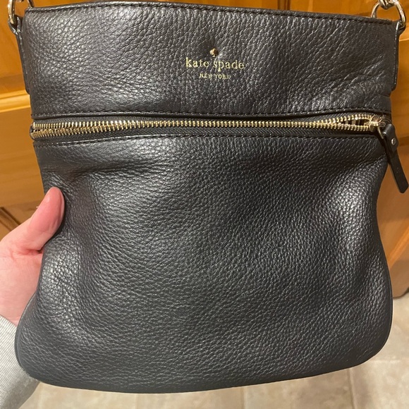 kate spade Handbags - Kate Spade Cross Body Bag